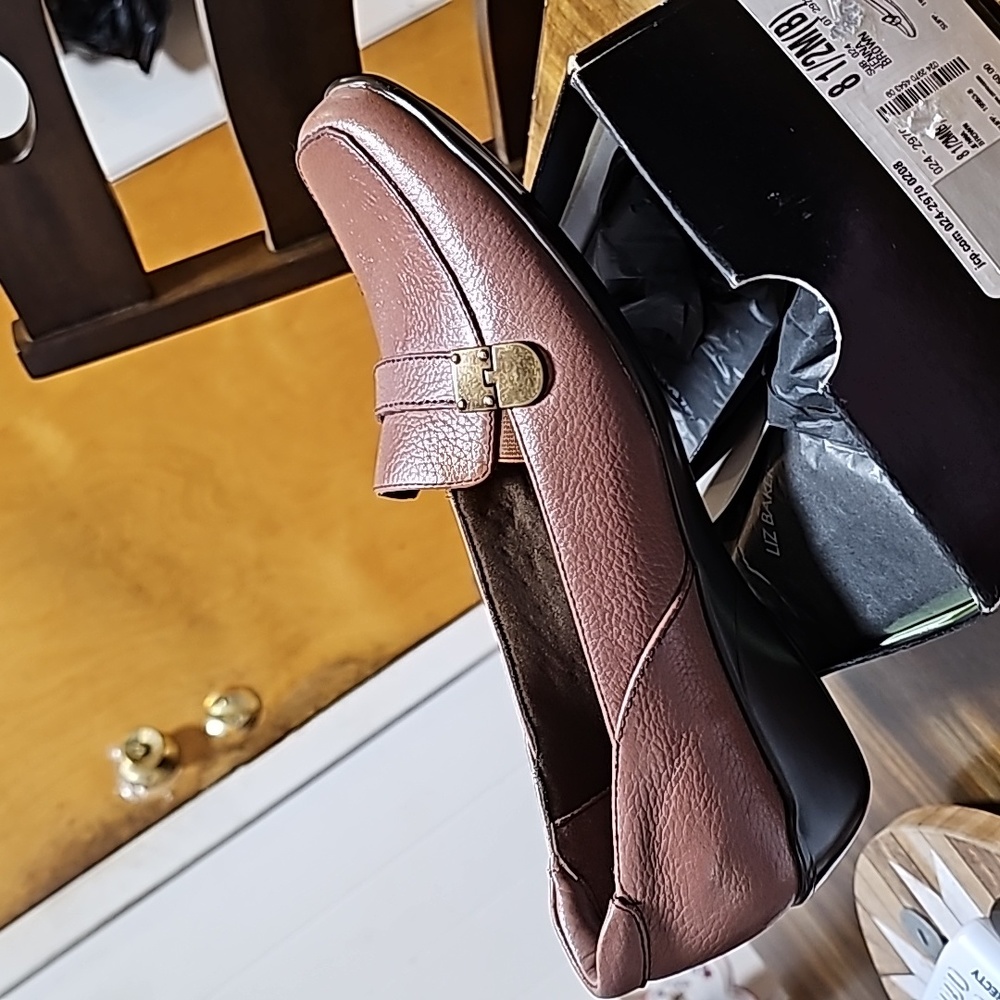 Ladies shoes